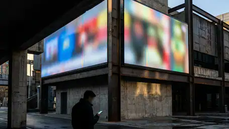 كيف يواصل YouTube جذب المستخدمين في عالم الفيديو header