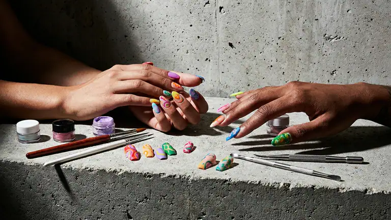 لماذا تتفوق Acrylic Nails! على منافسيها في عالم المحاكاة header