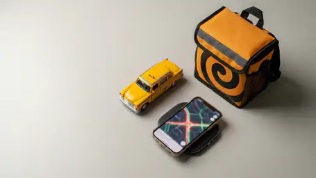 لماذا Yandex Go: Taxi Food Delivery هو الرفيق المثالي للتنقل وتوصيل الطعام header