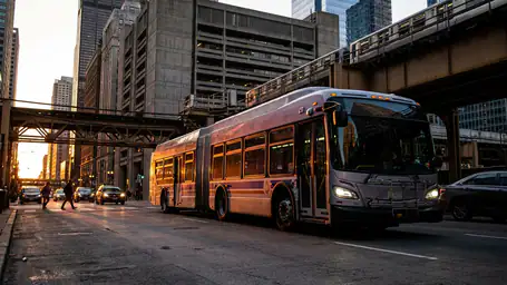 Bus Simulator - Bus Spiele 3D: Realistisches Fahrvergnügen erleben header