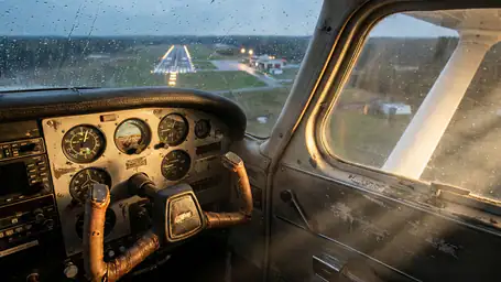 Flugpilot-Simulator 3D im Test: Zugängliches Cockpit, begrenzte Langzeitmotivation header