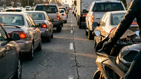 Perché Traffic Rider rende ancora avvincente la corsa su mobile header