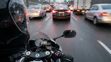 Traffic Rider: Sfide e Strategie nella Modalità Carriera header