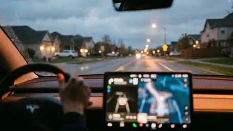 Android Auto maakt van je auto een slimmer, maar niet vrijer scherm header