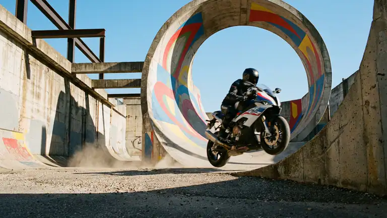 Waarom Moto X3M Bike Race Game Je Blijft Uitdagen header